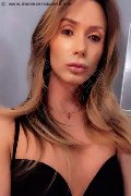  Trav Vivian 366 45 04 341 foto selfie 19