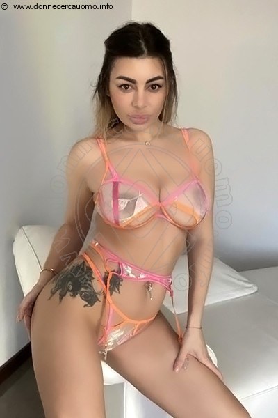 Karen PRATO 3208529185